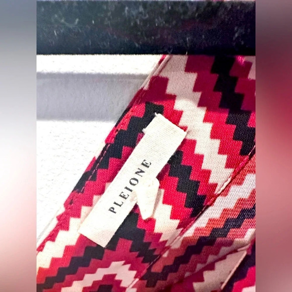 Anthropology Pleione Tank Top SZ M. No Stains. Beautiful Vibrant Colors. A0018 - Picture 3 of 5